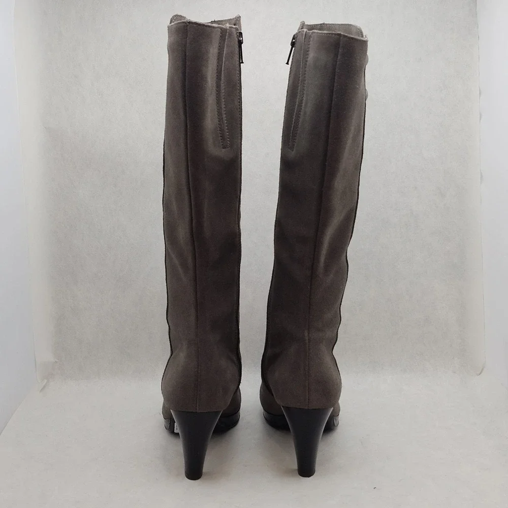 EUC La CANADIENNE Taupe Suede Non-Slip Lined Winter Boots Mid-Calf Women Size 8M